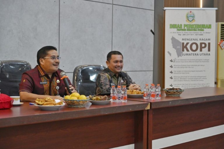SekdaSumut_KunjungankeDisbunakSumut2_copy_800x533